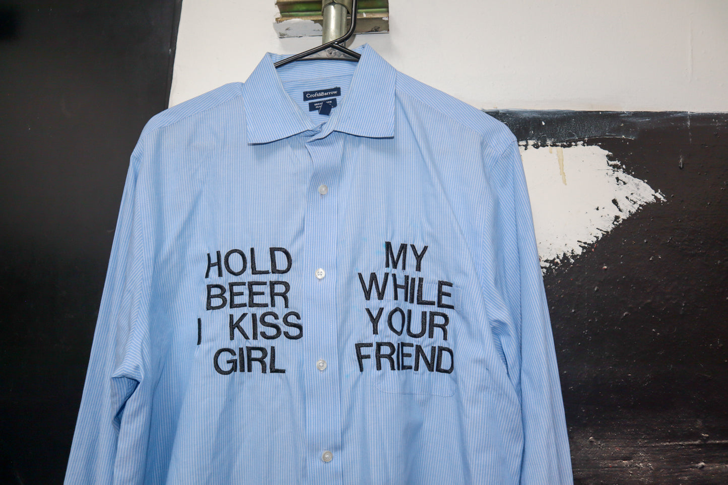 HOLD MY BEER WHILE I KISS YOUR GIRLFRIEND