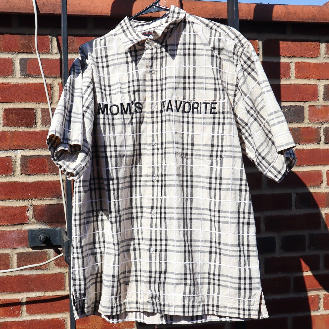 MOM'S FAVORITE